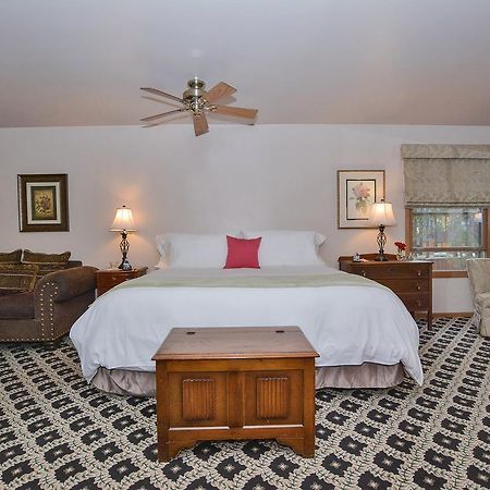 Alpenhorn Bed And Breakfast Big Bear Lake Bagian luar foto
